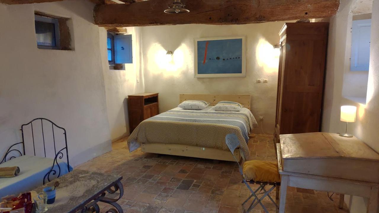 Bed and Breakfast Le Manoir De Gatines Tigne Екстер'єр фото