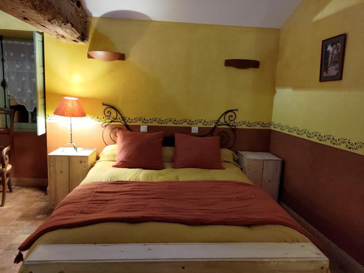 Bed and Breakfast Le Manoir De Gatines Tigne Екстер'єр фото