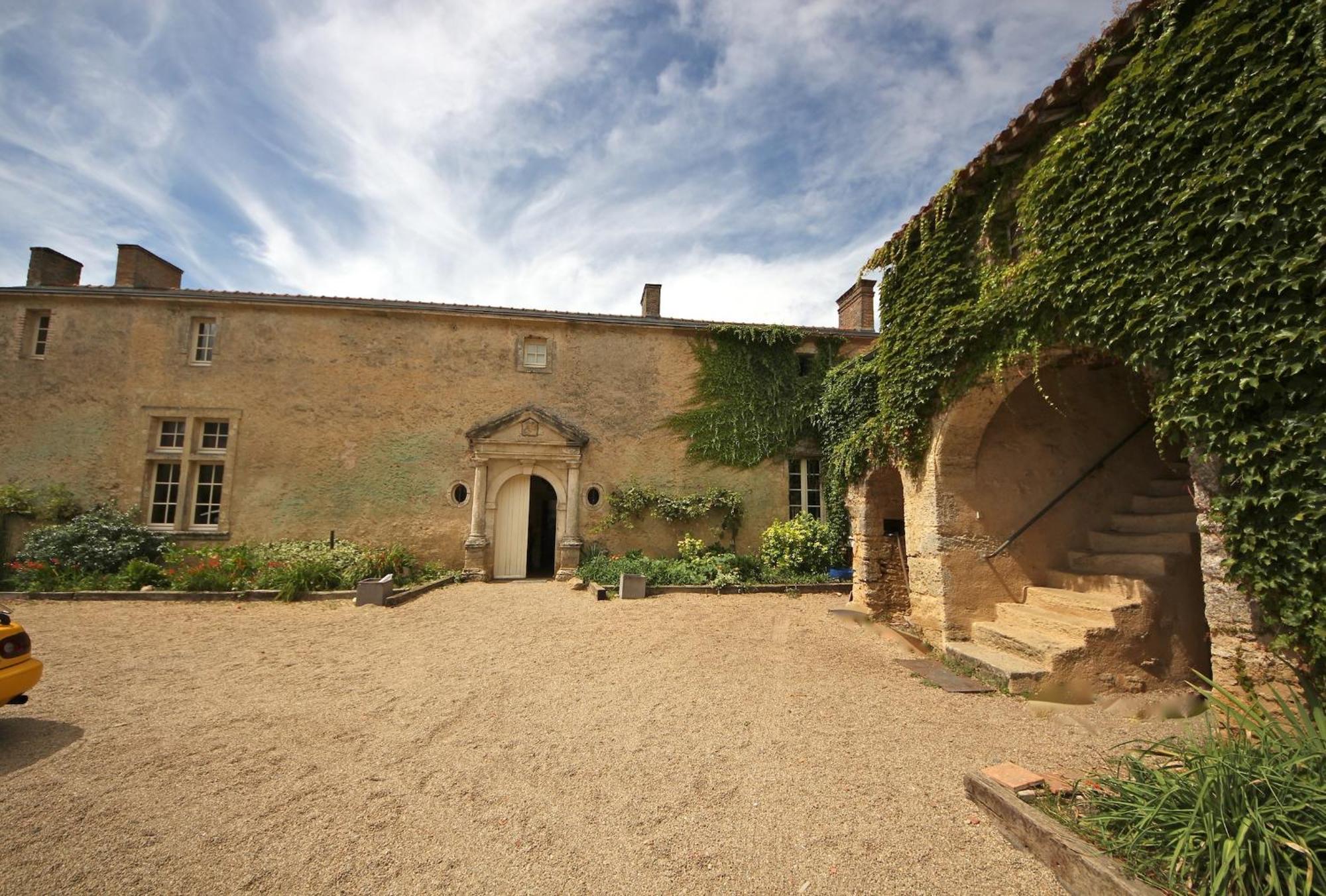 Bed and Breakfast Le Manoir De Gatines Tigne Екстер'єр фото